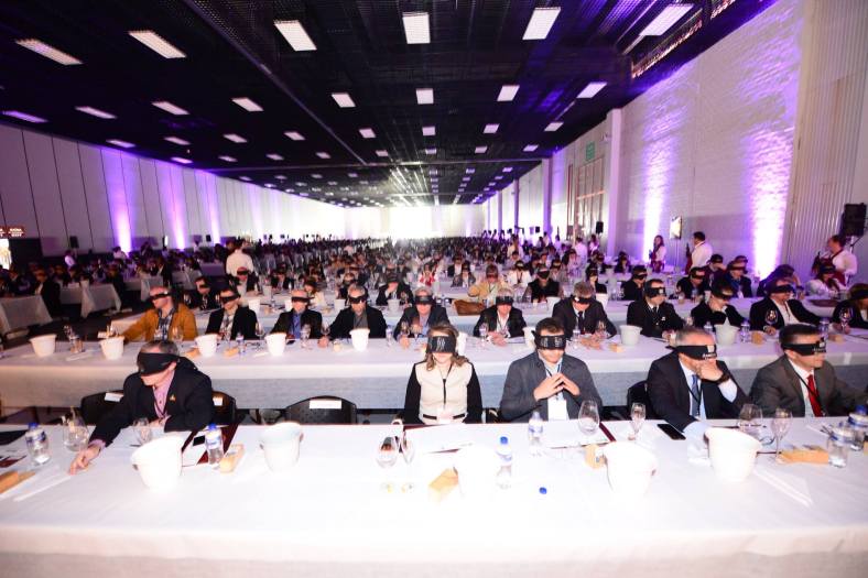 10648778_693512374073796_5714046301568322197_o